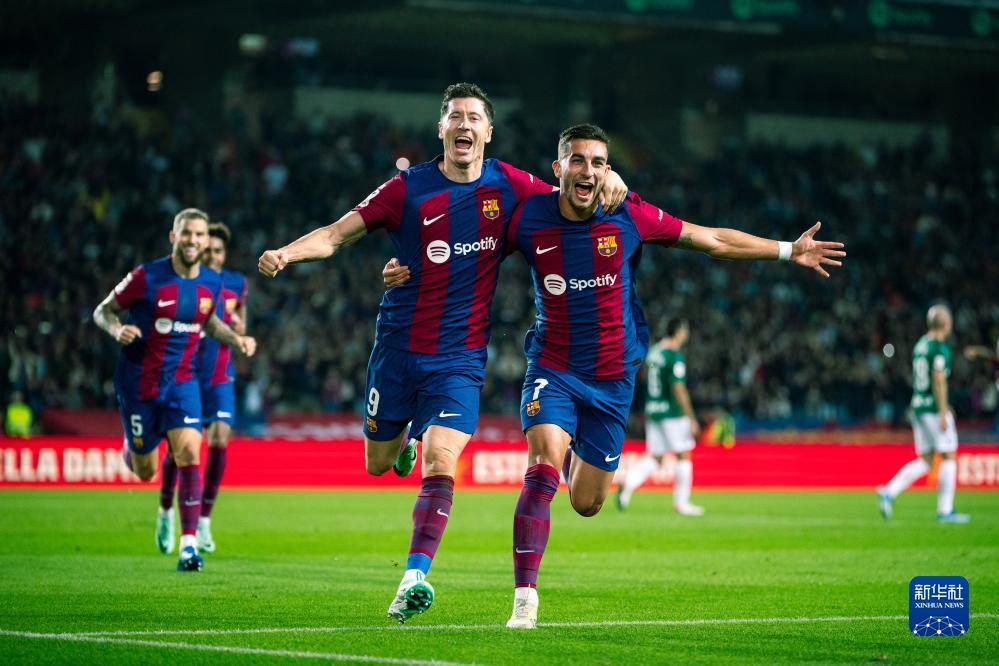 依旧投入到 依旧投入到