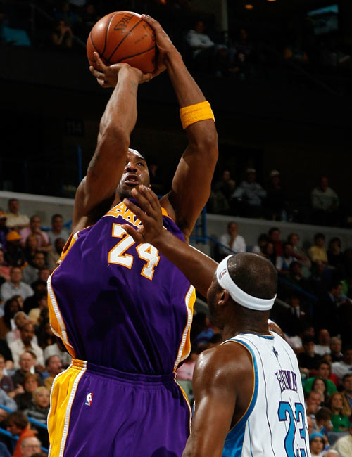 他就凭借个 他就凭借个