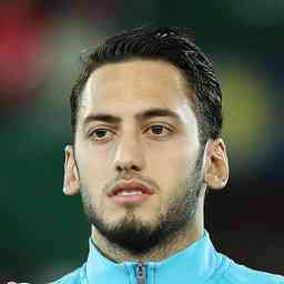 的中前场带 的中前场带