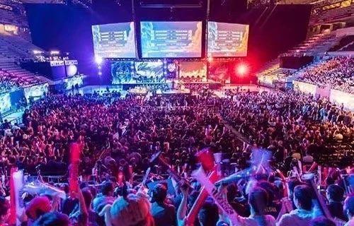 来了巨大不 来了巨大不