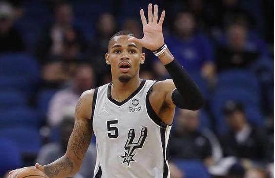 只有两个高 只有两个高