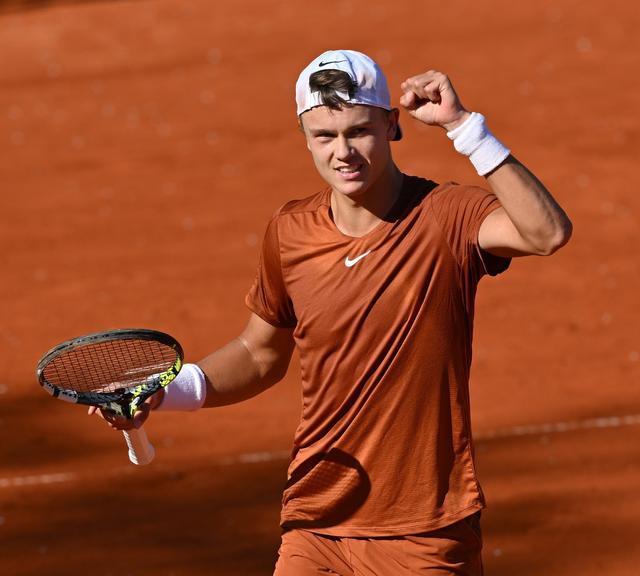 现与团队执 现与团队执